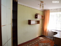 Продається двокімнатна квартира в центрі по вул. Володимирська фото 4 Продається двокімнатна квартира в центрі по вул. Володимирська фото 4