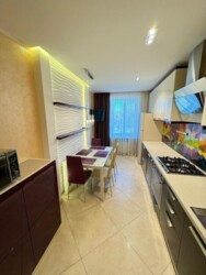 ��������� ������������ �������� 105�2 � ������ ������� 140 000 $ ���� 8