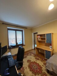 Продається простора 4-х кімнатна квартира в самому центрі міста.. фото 15 Продається простора 4-х кімнатна квартира в самому центрі міста.. фото 15