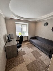 Продається простора 4-кімнатна квартира район Богунія фото 3 Продається простора 4-кімнатна квартира район Богунія фото 3