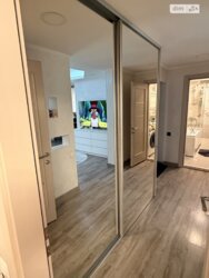 Продаж квартири з ремонтом по вул. Маршала Жукова фото 8 Продаж квартири з ремонтом по вул. Маршала Жукова фото 8