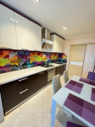 ��������� ������������ �������� 105�2 � ������ ������� 140 000 $ ���� 9