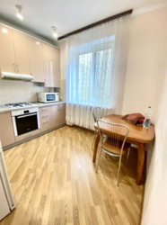 Продаж 2 кімнатної квартири Центр фото 7 Продаж 2 кімнатної квартири Центр фото 7