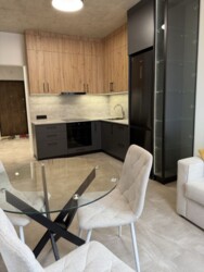 1-������� �������� �� River City � �������� �� ������� 73 000 $ ���� 1