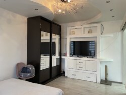  2-    . .  58500$  1