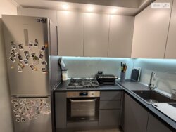 Продаж квартири з ремонтом по вул. Маршала Жукова фото 6 Продаж квартири з ремонтом по вул. Маршала Жукова фото 6