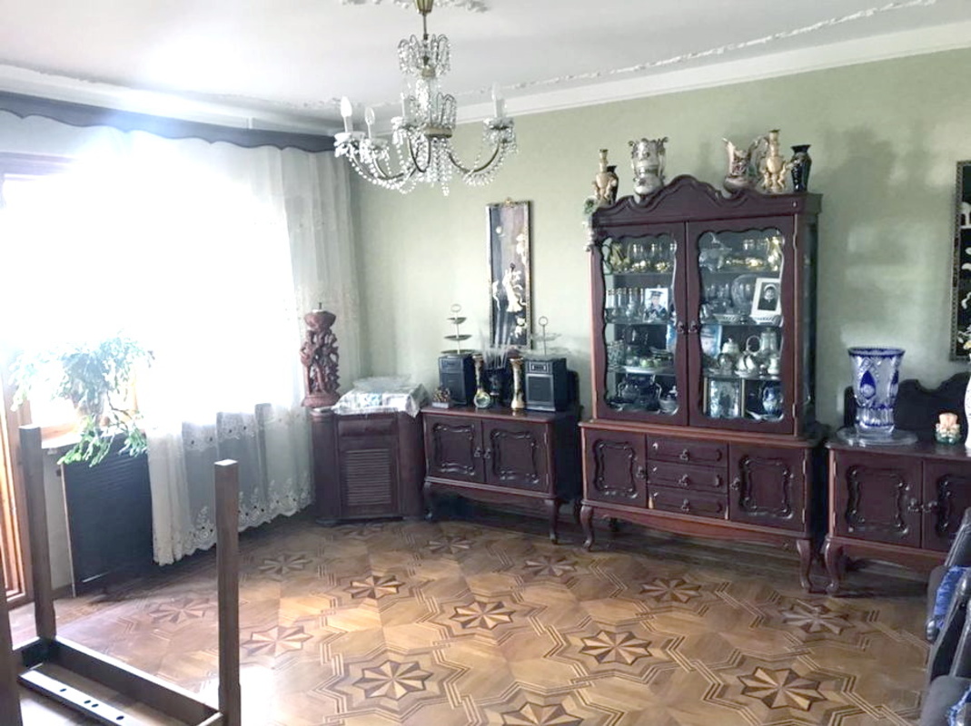 Продам 4 комнатную квартиру на Таирова фото 1 Продам 4 комнатную квартиру на Таирова фото 1
