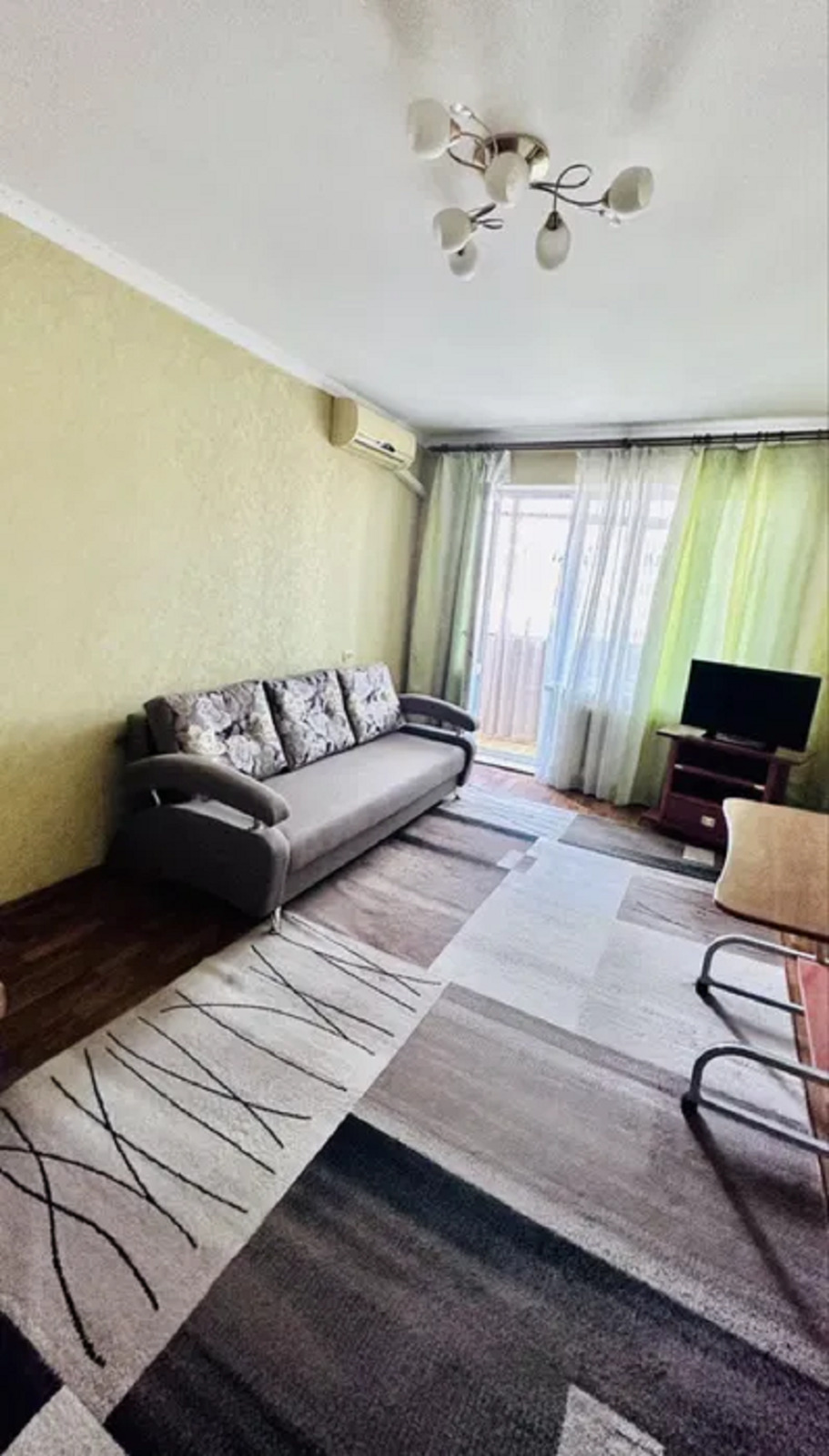 Продам 1к квартиру по вул. Сем'ї Глодан (Ільфа та Петрова)/ пр. Ярослава Мудрого(Глушко) фото 1 Продам 1к квартиру по вул. Сем'ї Глодан (Ільфа та Петрова)/ пр. Ярослава Мудрого(Глушко) фото 1