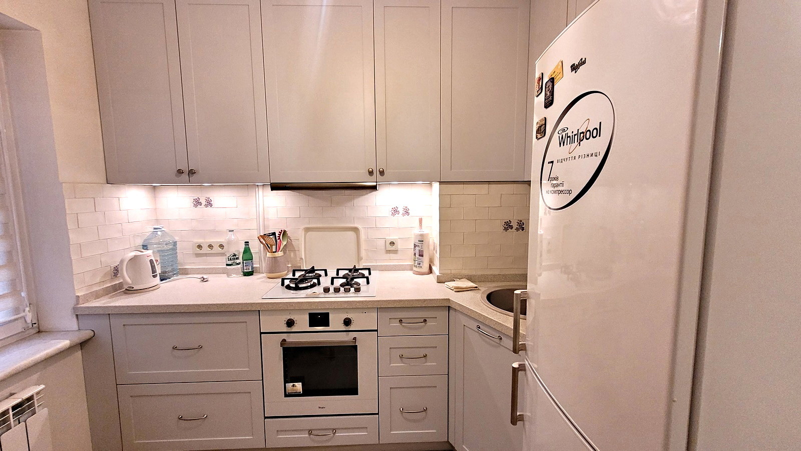 Продажа 2 комнатной квартиры в центре Таирова. Капремонт, мебель. фото 1 Продажа 2 комнатной квартиры в центре Таирова. Капремонт, мебель. фото 1