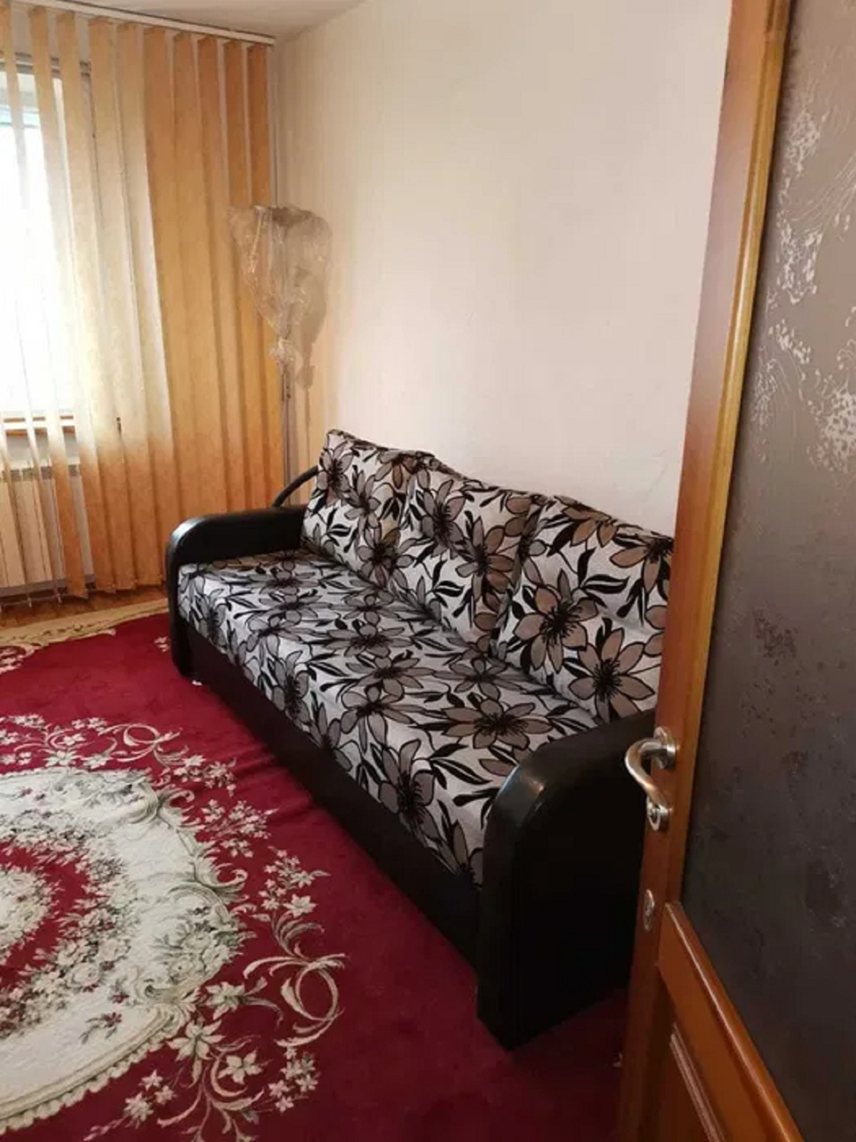 Продам 2к квартиру на вул. Скворцова/ ЦНАП фото 1 Продам 2к квартиру на вул. Скворцова/ ЦНАП фото 1