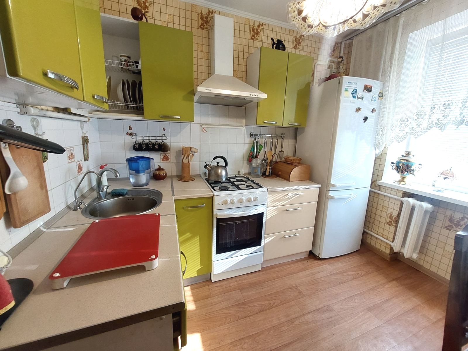 Продам 1 комнатную в кирпичном доме. Щорса / Приватбанк фото 1 Продам 1 комнатную в кирпичном доме. Щорса / Приватбанк фото 1