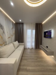  1   42,3 2.  / .  Kadorr City  4