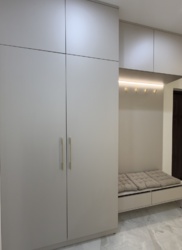  1   42,3 2.  / .  Kadorr City  16