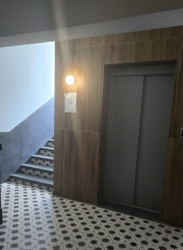  1 48,8 2.  .  / .  .   / DERBY STYLE HOUSE  7