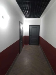  2    .  .  / DERBY STYLE HOUSE  9