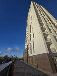  1   40,7 2.  / .  Kadorr City  14