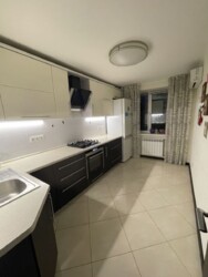 Продам 3 комнатную в кирпичном доме. Центр Таирова фото 1 Продам 3 комнатную в кирпичном доме. Центр Таирова фото 1