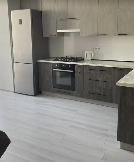 Продаж 2к квартири 78 кв. м на вул. Зодчих фото 1 Продаж 2к квартири 78 кв. м на вул. Зодчих фото 1