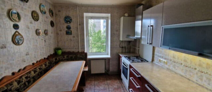 Продаж 3к квартири 58 кв. м на вул. Саксаганського фото 1 Продаж 3к квартири 58 кв. м на вул. Саксаганського фото 1