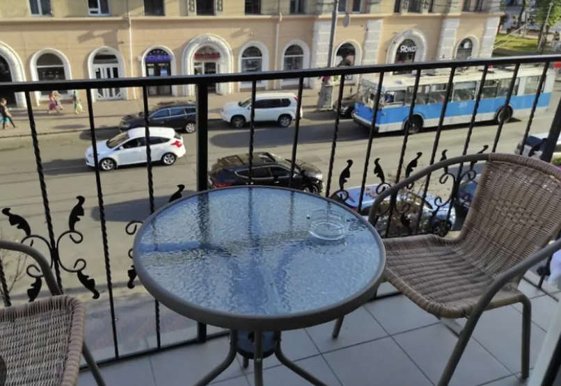 Продаж 2к квартири 45 кв. м на вул. Соборна 22 фото 1 Продаж 2к квартири 45 кв. м на вул. Соборна 22 фото 1