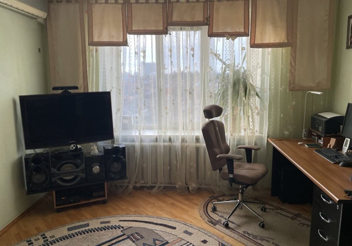 Продаж 2к квартири 72.5 кв. м на вул. Степана Бандери фото 1 Продаж 2к квартири 72.5 кв. м на вул. Степана Бандери фото 1