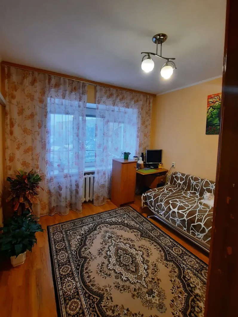 Продаж 2к квартири 34 кв. м на пр. Павла Корнелюка фото 1 Продаж 2к квартири 34 кв. м на пр. Павла Корнелюка фото 1
