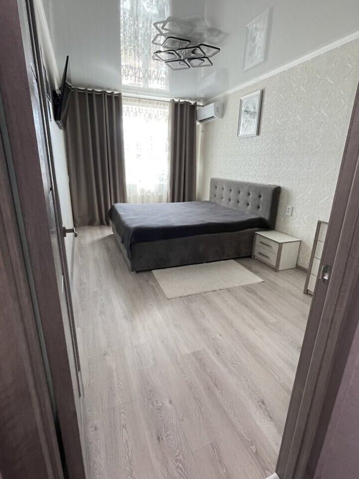 Продаж 1к квартири 43 кв. м на вул. Академіка Янгеля фото 1 Продаж 1к квартири 43 кв. м на вул. Академіка Янгеля фото 1