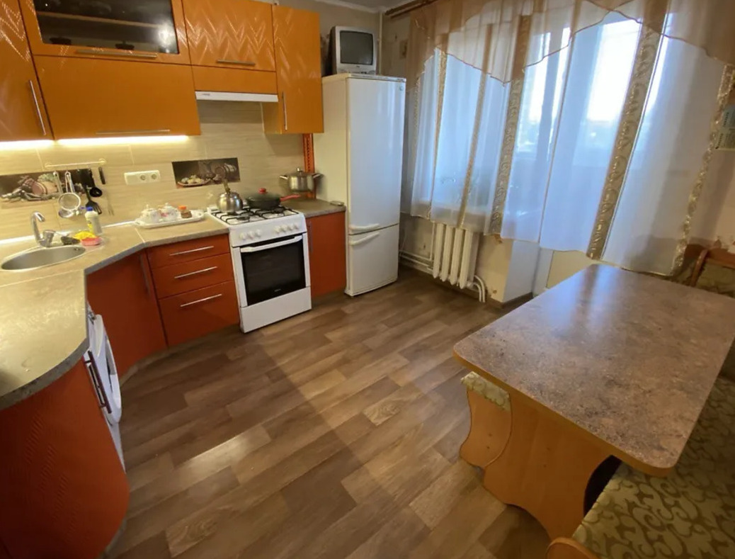 Продаж 3к квартири 76 кв. м на вул. Острозького фото 1 Продаж 3к квартири 76 кв. м на вул. Острозького фото 1