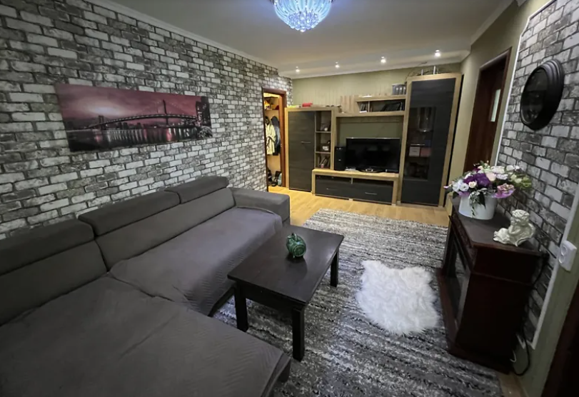 Продаж 4к квартири 62 кв. м на просп. Юності фото 1 Продаж 4к квартири 62 кв. м на просп. Юності фото 1