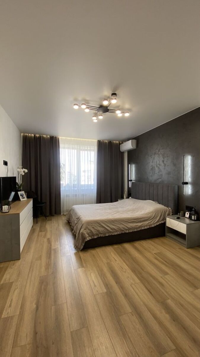 Продаж 2-кімнатної квартири (кухня-вітальня і спальня) фото 1 Продаж 2-кімнатної квартири (кухня-вітальня і спальня) фото 1
