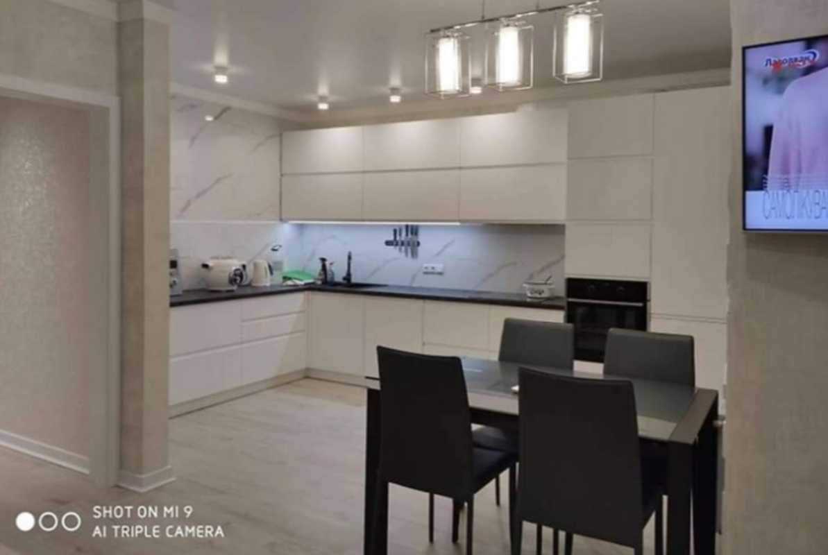 Продаж 3к квартири 119 кв. м на вул. Гетьмана Сагайдачного фото 1 Продаж 3к квартири 119 кв. м на вул. Гетьмана Сагайдачного фото 1