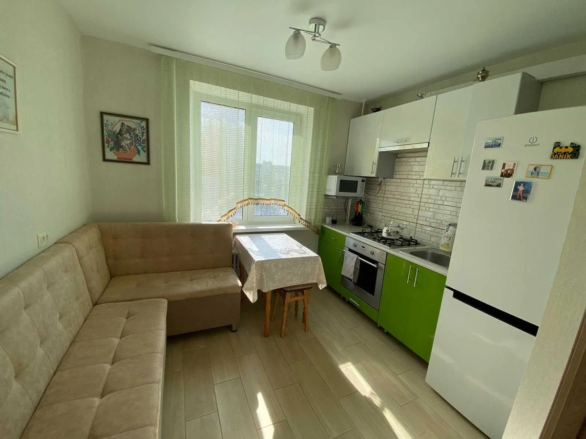 Продаж 1к квартири 34 кв. м на вул. Левка Лук’яненка. фото 1 Продаж 1к квартири 34 кв. м на вул. Левка Лук’яненка. фото 1