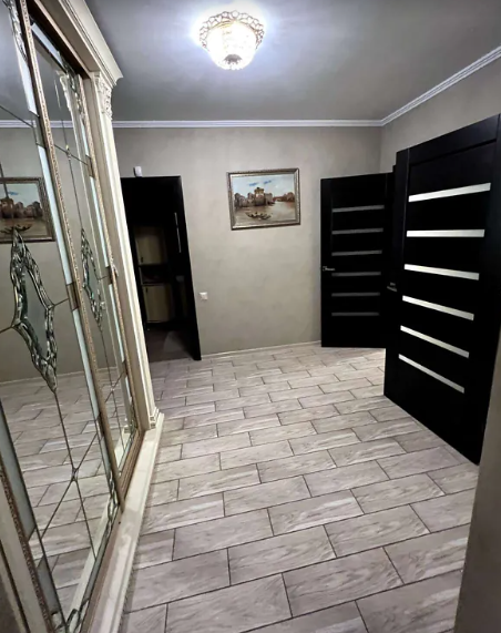 Продаж 2к квартири 64 кв. м на вулиця Київська фото 1 Продаж 2к квартири 64 кв. м на вулиця Київська фото 1