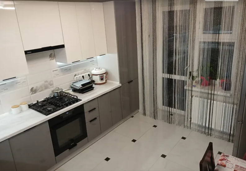 Продаж 3к квартири 95.6 кв. м на вул. Тимофіївська фото 1 Продаж 3к квартири 95.6 кв. м на вул. Тимофіївська фото 1