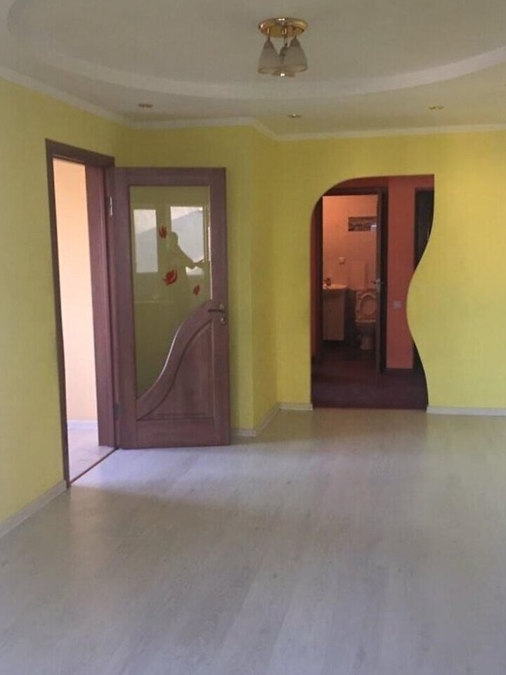 Продаж 3к квартири 63 кв. м на вул. Івана Богуна фото 1 Продаж 3к квартири 63 кв. м на вул. Івана Богуна фото 1