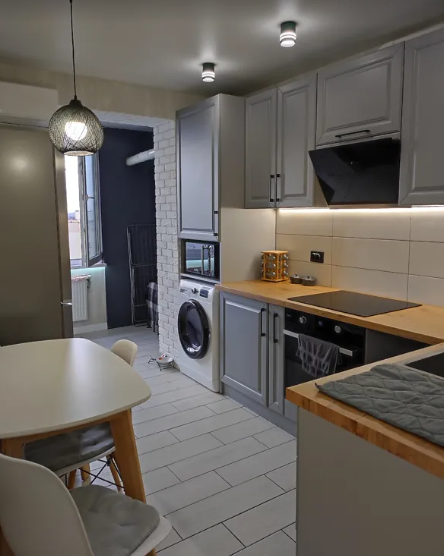 Продаж 1к квартири 35 кв. м на вул. Левка Лук’яненка фото 1 Продаж 1к квартири 35 кв. м на вул. Левка Лук’яненка фото 1