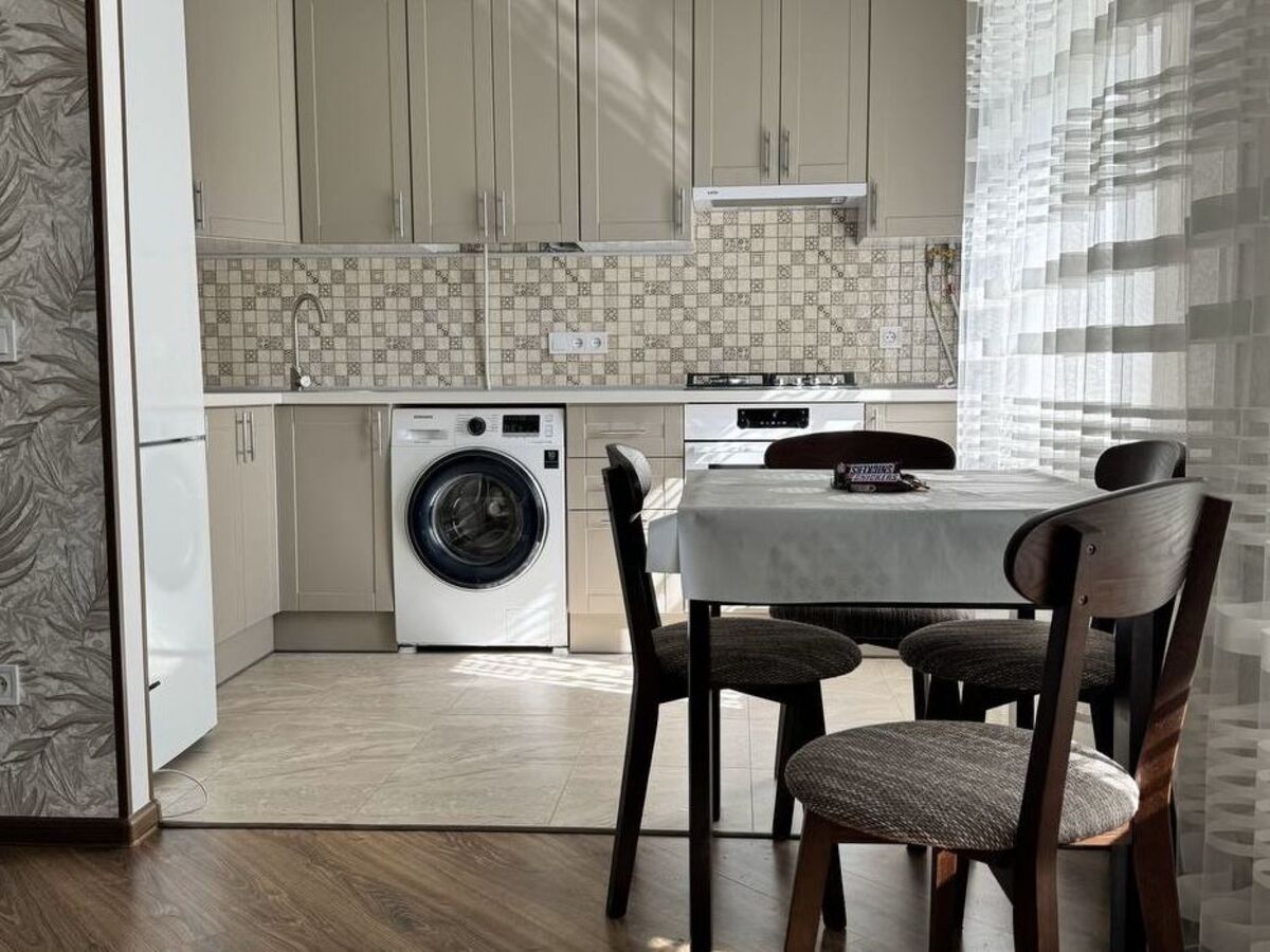 Продаж 3к квартири 55.3 кв. м на вул. Замостянська 25 фото 1 Продаж 3к квартири 55.3 кв. м на вул. Замостянська 25 фото 1