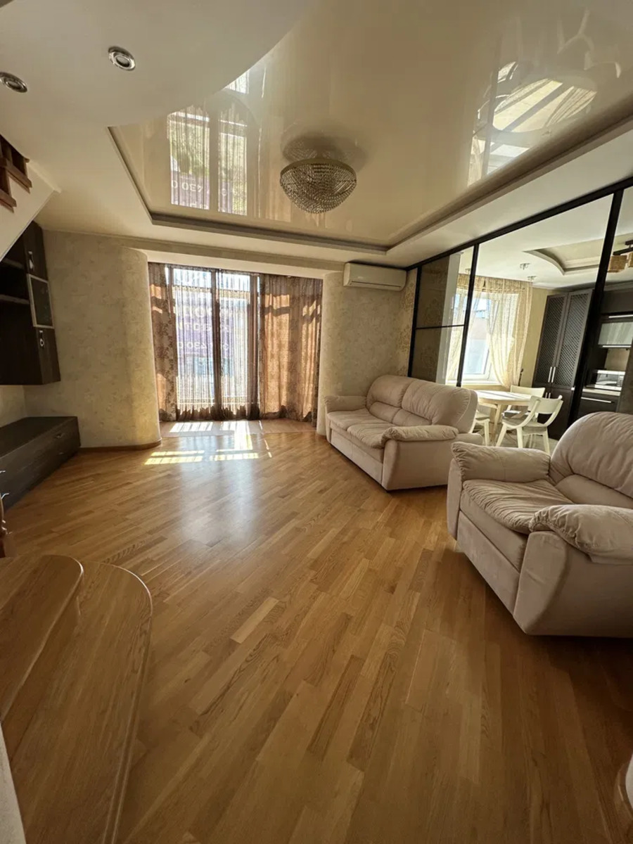 Продаж 3-кімнатної квартири, р-н Академічний фото 1 Продаж 3-кімнатної квартири, р-н Академічний фото 1
