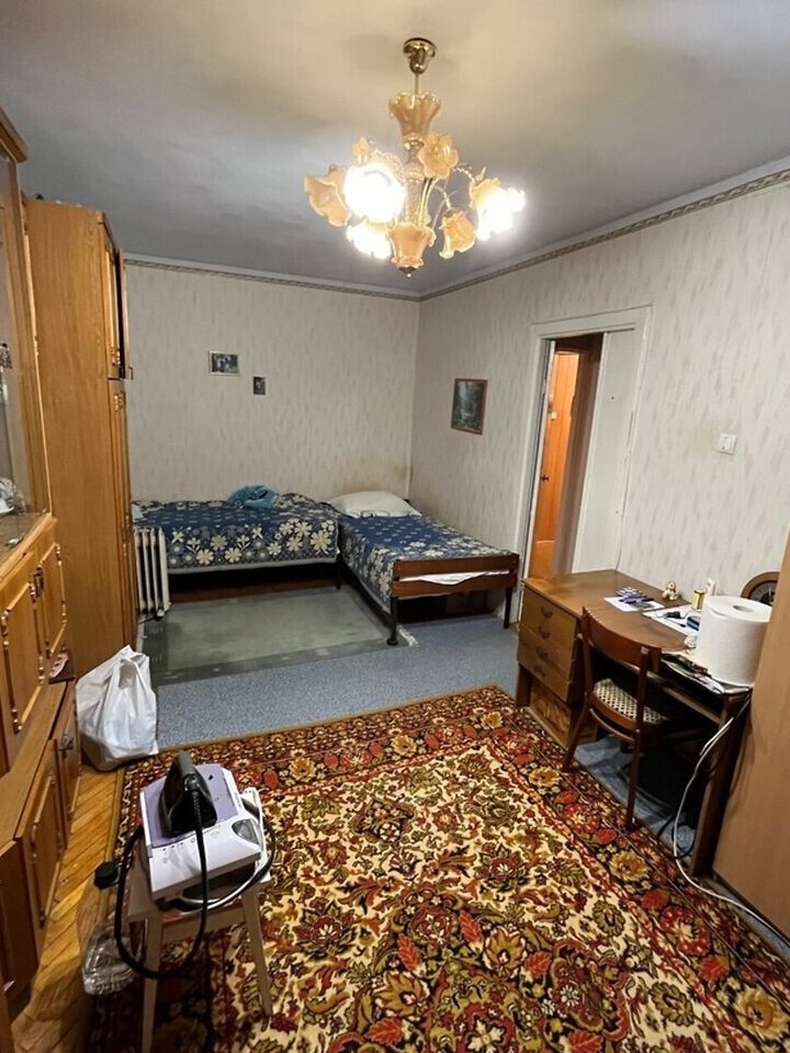 Продаж 1к квартири 30 кв. м на просп. Космонавтів фото 1 Продаж 1к квартири 30 кв. м на просп. Космонавтів фото 1