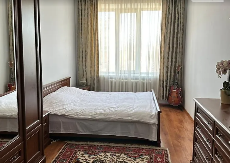 Продаж 2к квартири 57 кв. м на вул. Варшавська фото 1 Продаж 2к квартири 57 кв. м на вул. Варшавська фото 1