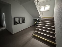 ������ 2� �������� 63.61 ��. �., �� Manhattan ���� 4