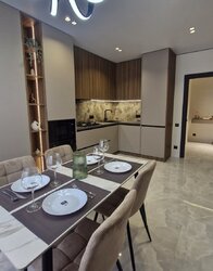 ������ 1� �������� 46.5 ��. �., �� Forest Home ���� 1