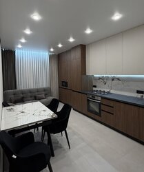 ������ 2� �������� 66.9 ��. �., �� Forest Home ���� 1