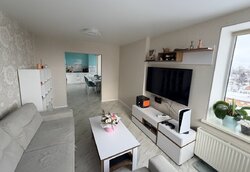 ������ 4� �������� 124 ��. � �� ���. �������� ������ ���� 8