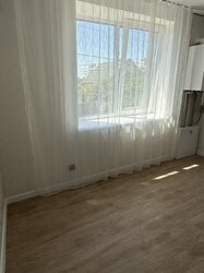 ������ 1-������� �������� � �������� � �� Manhattan, �-� �������� ���� 13