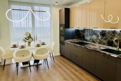  2  68 . .,  Central Park Vinnytsia  1