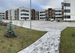 ������ 2� �������� 63.61 ��. �., �� Manhattan ���� 1