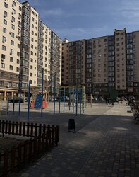 ������ 1� �������� 46.1 ��. �., �� ������� ���� 10