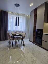 ������ 1� �������� 46 ��. �., �� Forest Home ���� 15