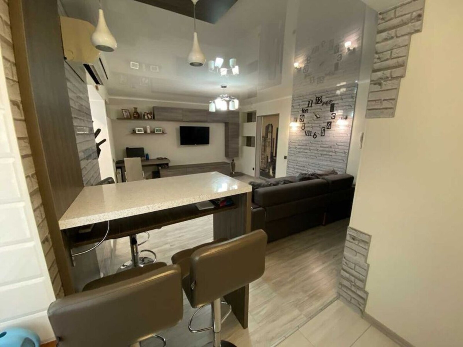 Продаж однокімнатної квартири фото 1 Продаж однокімнатної квартири фото 1